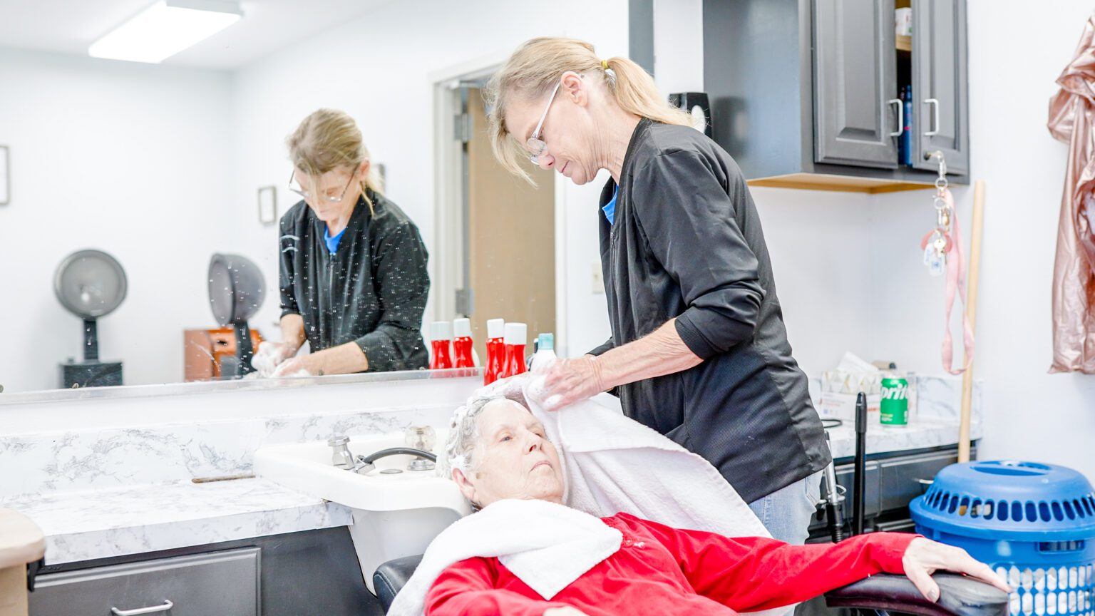 Salon experience at Chambers a skilled nursing facility